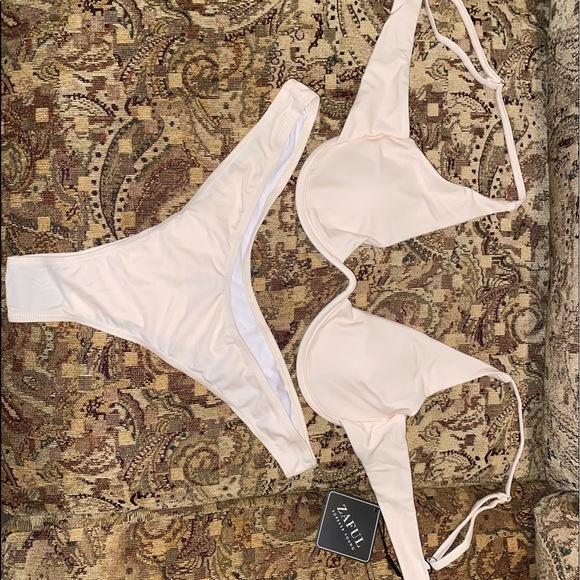 2 NWT Zaful Bikinis, sunflower 🌻 light pink - Picture 4 of 5